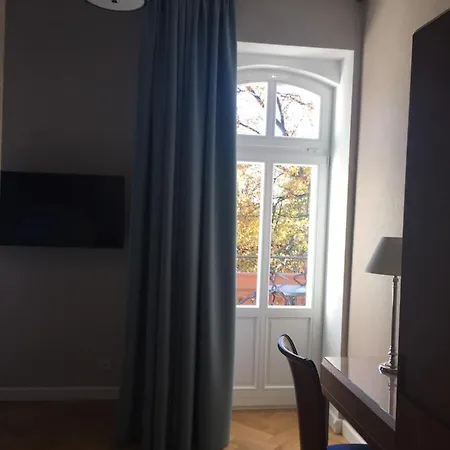 Hotel Villam *